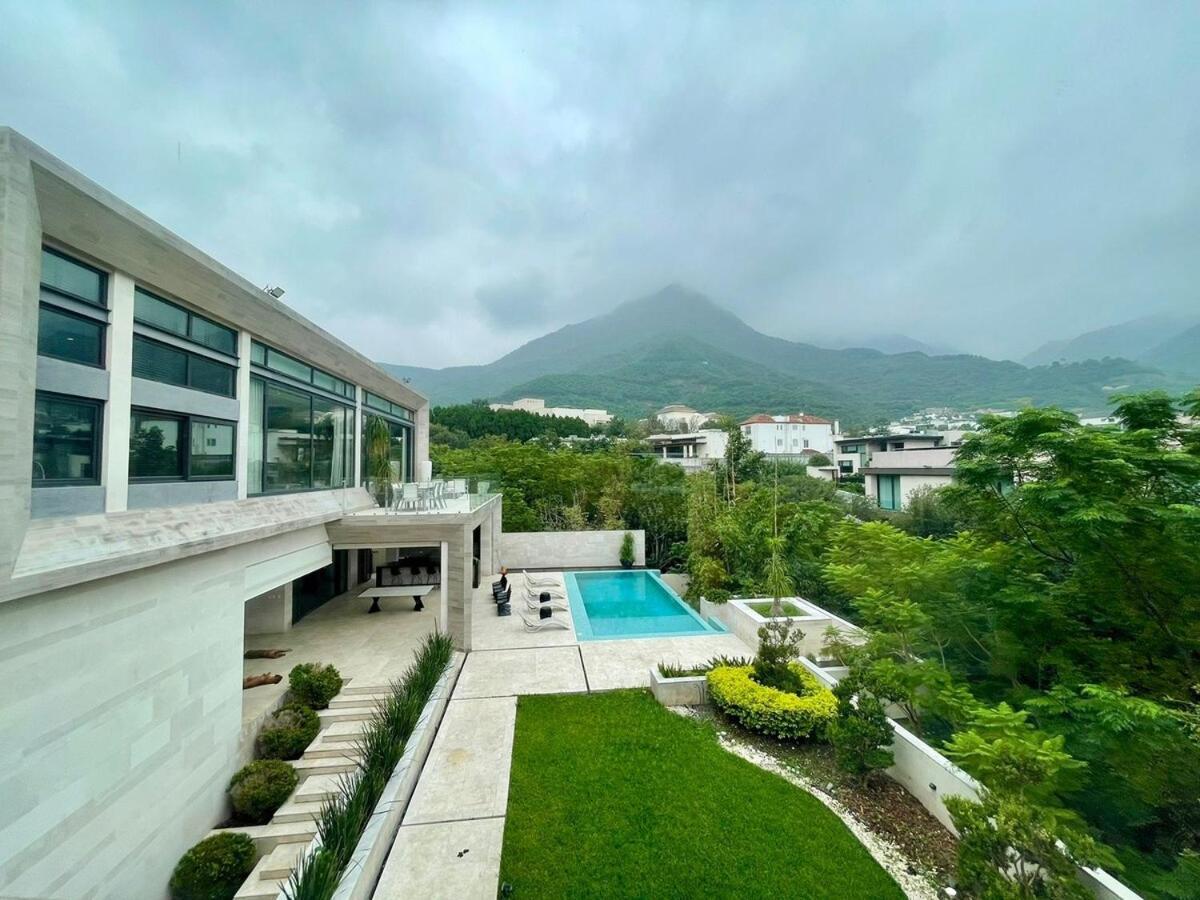 Spectacular House In San Pedro